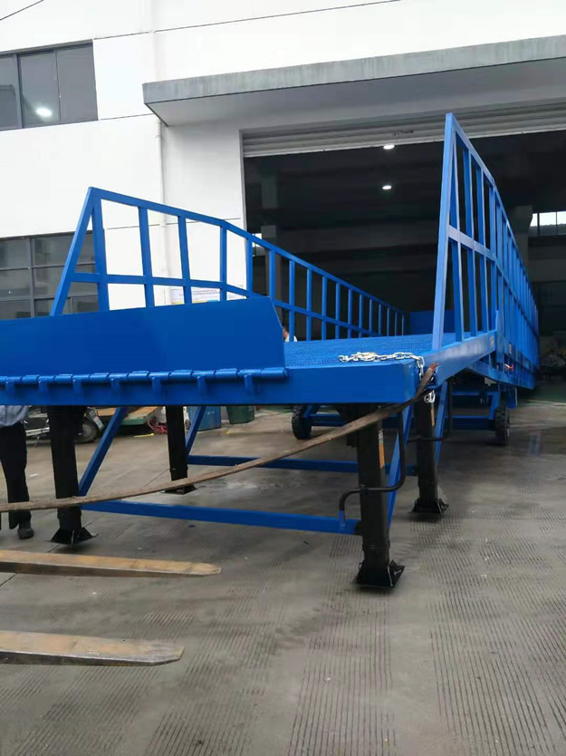 登（dēng）車橋（qiáo）