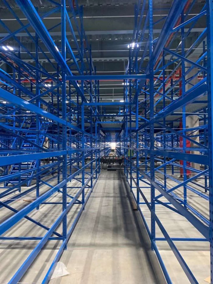 重型（xíng）貨架（jià）